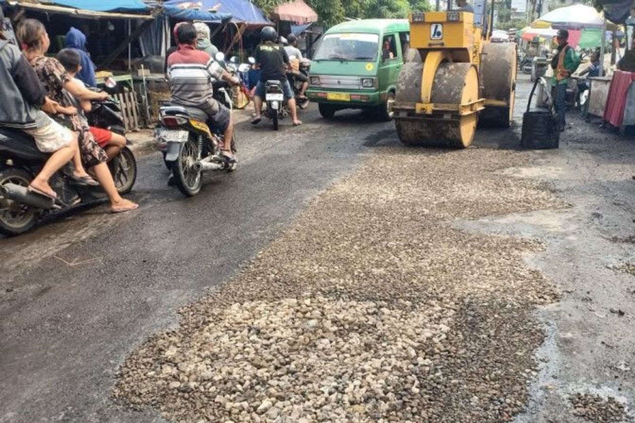 Pemkab Sidoarjo Perbaiki 12 Ruas Jalan Sepanjang Tahun 2023 - FORWAS